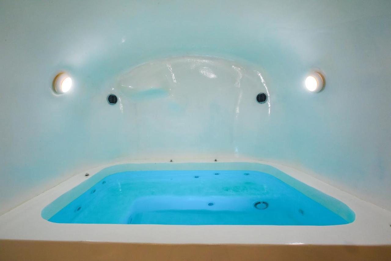 이메로비글리 Santorini Delux (Adults Only) 빌라 외부 사진